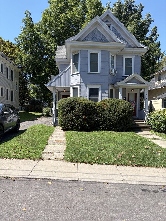 Building Photo - 136 Reed Ave Unit 136 Reed Ave