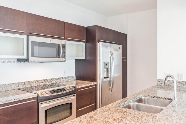 Photo - 951 Brickell Ave Unit 3706