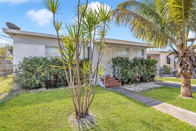 Building Photo - 1176 NW 48th St