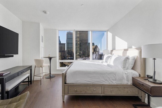 Building Photo - 430 Stuart St Unit 1513 Rental
