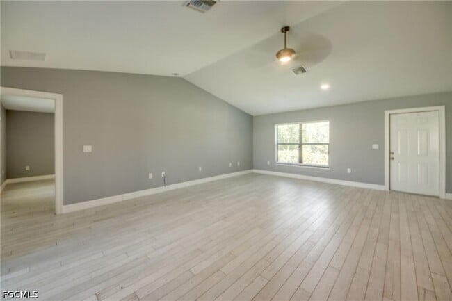Photo - 12866 Iona Rd