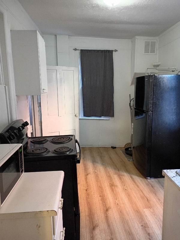 Photo - 1009 Willow St