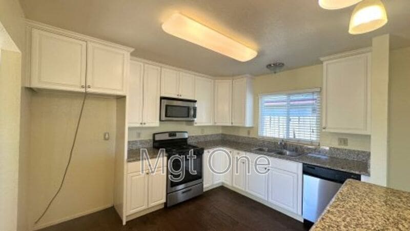 Photo - 24382 Delphinium Ave