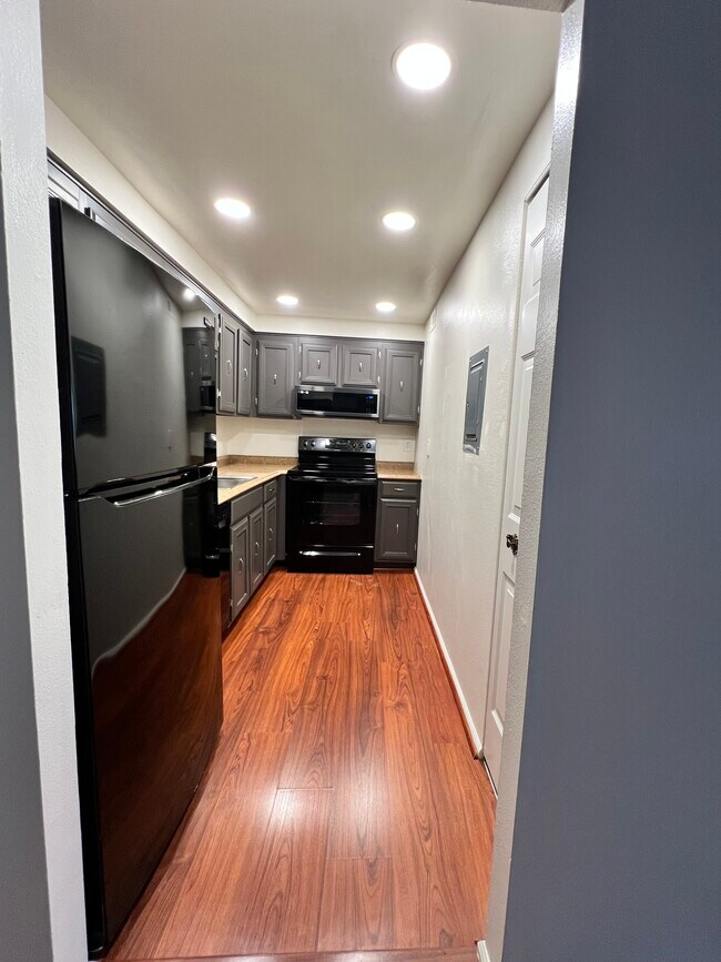Kitchen - 7661 Provincial Dr Unit 313