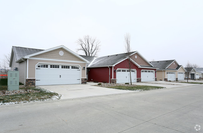 Redwood Valley City - Redwood Valley City Townhomes