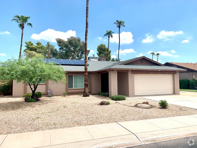 Building Photo - 15611 N 57th Ln Rental