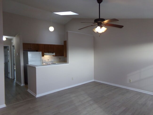 Photo - Charming Triplex