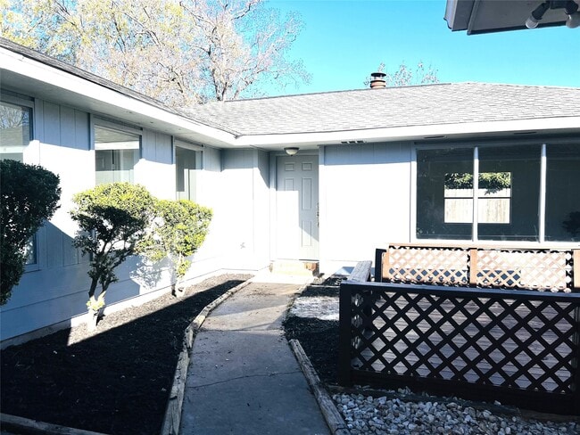 Photo - 13114 Benford Dr