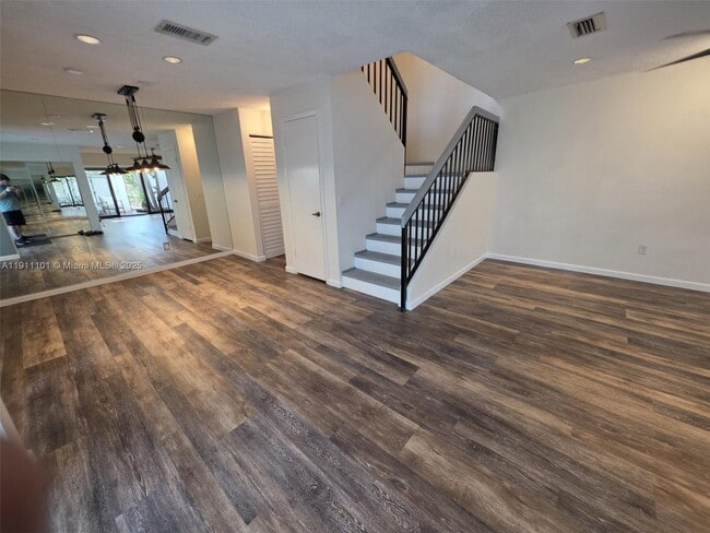 Photo - 20900 Leeward Ct