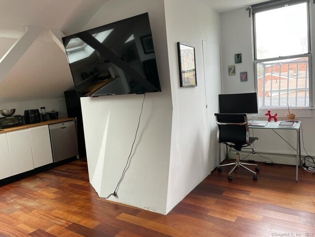 Photo - 92 William St Unit 3