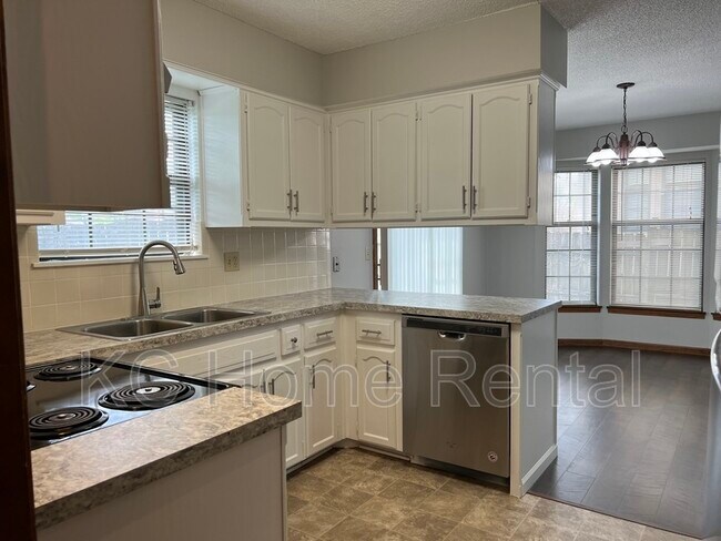 Photo - 10039 W 86th Terrace