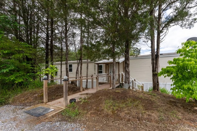 Building Photo - 1225 Holbert Cemetery Rd