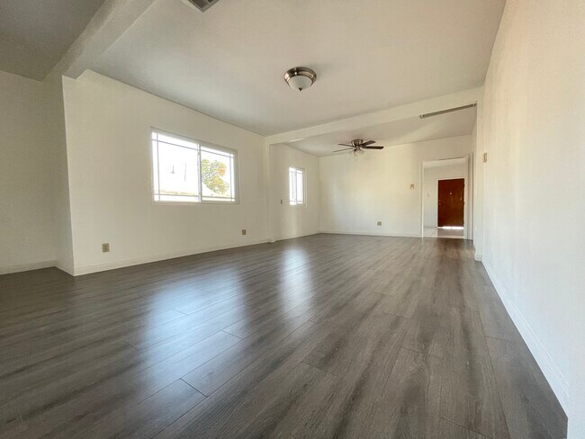 Photo - 3831 Drysdale Ave