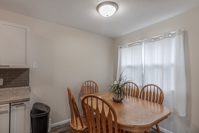 Photo - 2219 Marwood Dr Unit 3