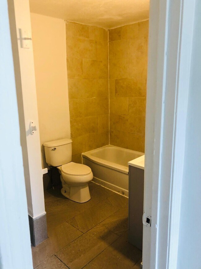 Photo - 5 Lafayette St Unit 5a