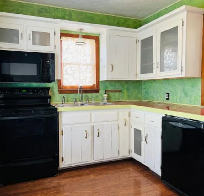 Photo - 6116 Pinkney St
