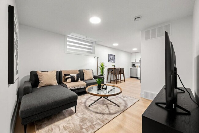 Photo - 11232 127 Street-SI ID1491163P Unit SI ID1491163P