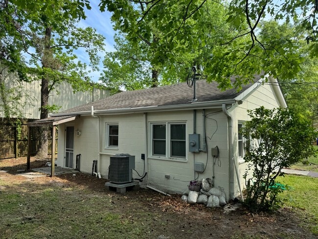 Photo - 1834 Belgrade Ave