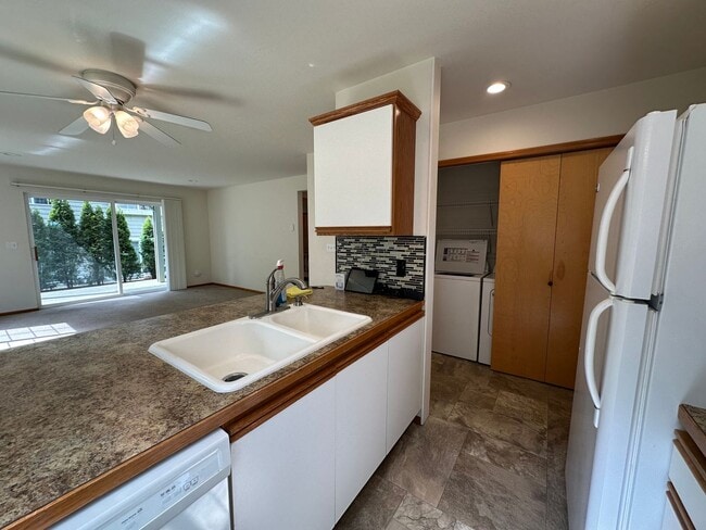 Photo - 3340 Southbend Pl Unit 101