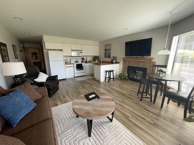 Photo - 18 Lake Chelan Shores Dr