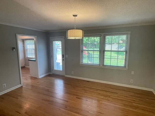 Photo - Hendersonville home off New Shackle!