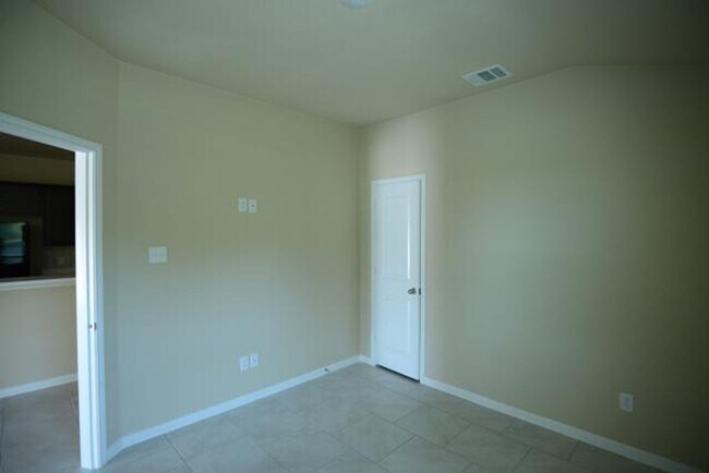 Photo - 1107 Stealth Ln Unit B