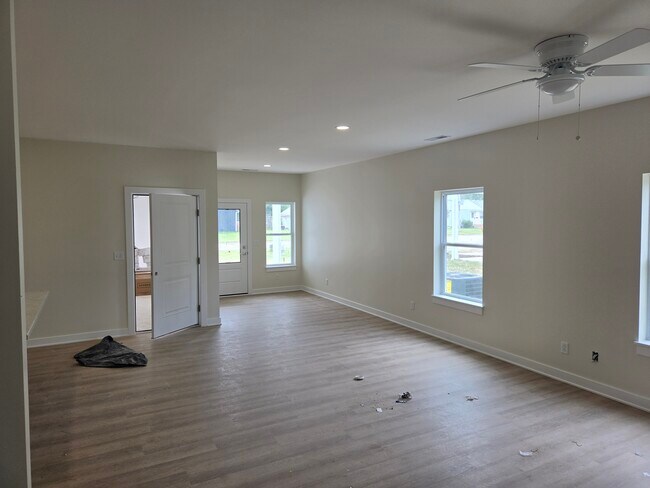 Photo - 121 11th Ave