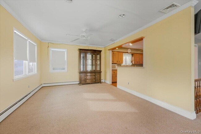 Photo - 401 W Walnut St Unidad Upper