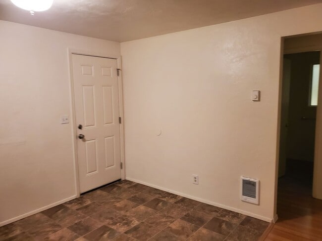 Photo - 2112-2 Unit 2114