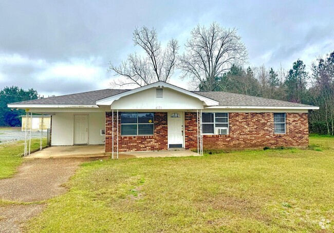 Building Photo - Cute Cottage in Marianna, FL Rental