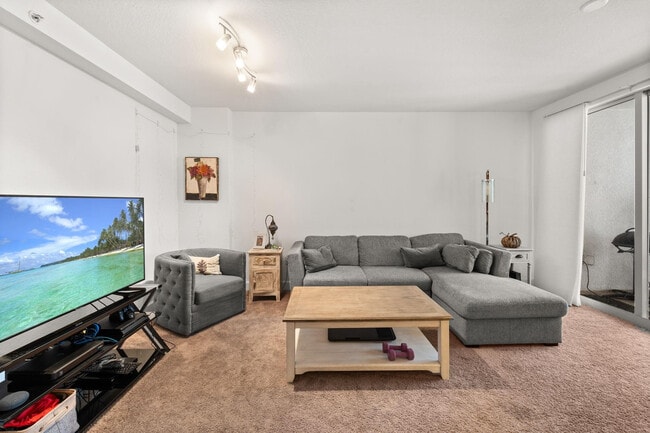 Photo - 1830 Radius Dr Unit 1017