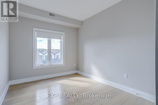 Photo - 163 Port Robinson Rd Unité 303