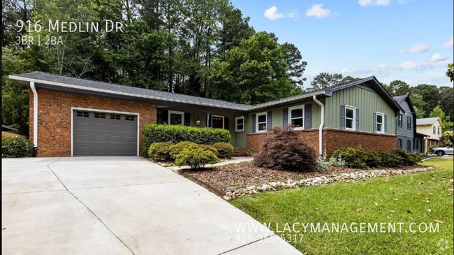 Building Photo - 916 Medlin Dr Rental