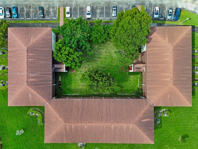 Building Photo - 151 SW 135th Terrace Unit 309T