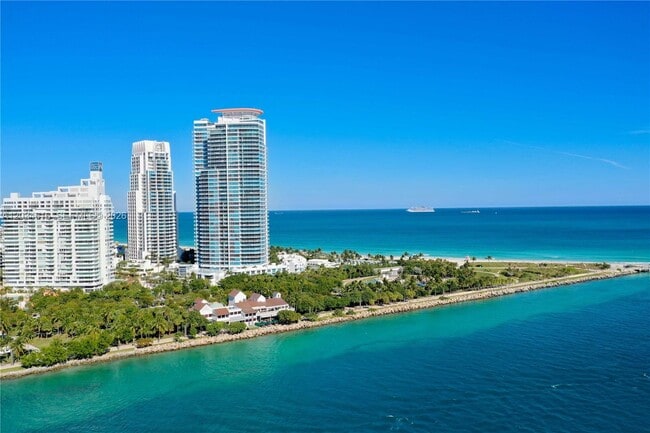 Building Photo - 100 South Pointe Dr Unit 1608