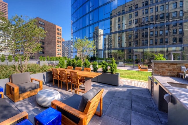 2950 North Sheridan