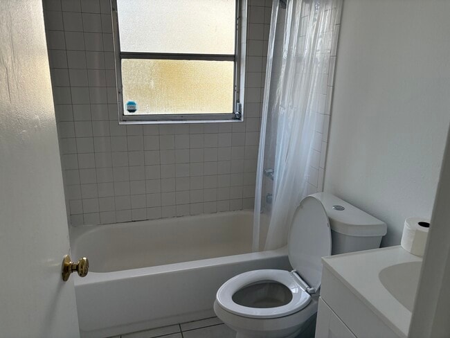 Photo - 1838 Beach Pky Unit A