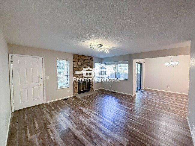 Photo - 6233 Willow Ln