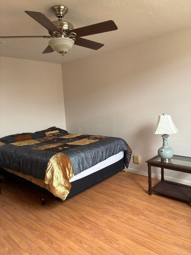 Photo - 2821 Somerset Dr Unit 203