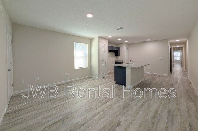 Photo - 534 Odessa St