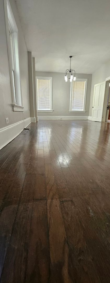 Photo - Large house with a nice layout welcome Home