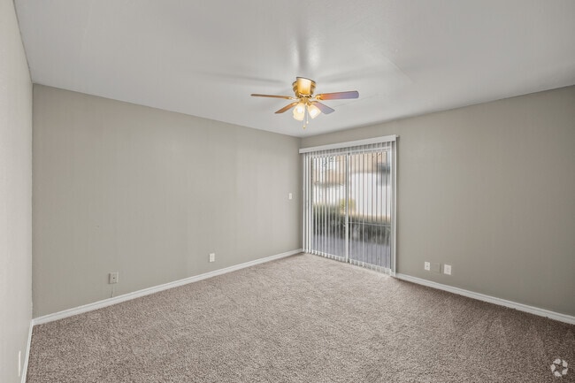 3BR, 2BA - 1,597SF - Primary Bedroom
