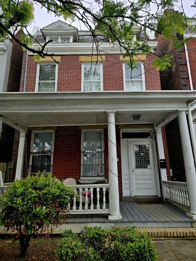 Photo - 2209 W Main St