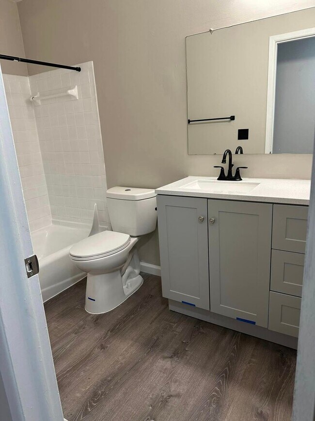 Warren Manor Apartments Warren, MI