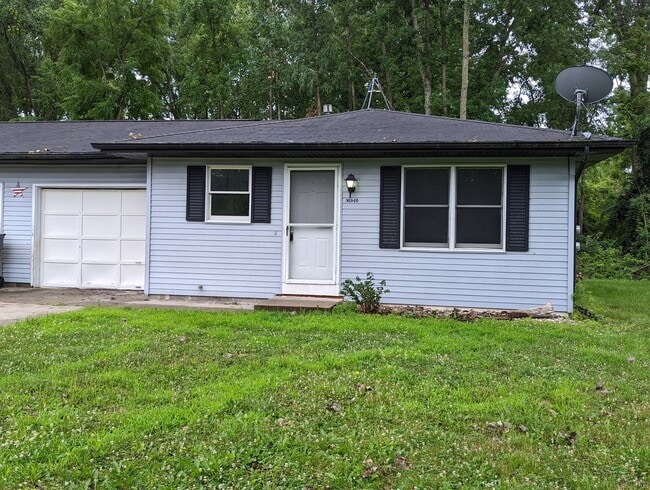 Building Photo - 303 E Palm Dr Unit 303-10