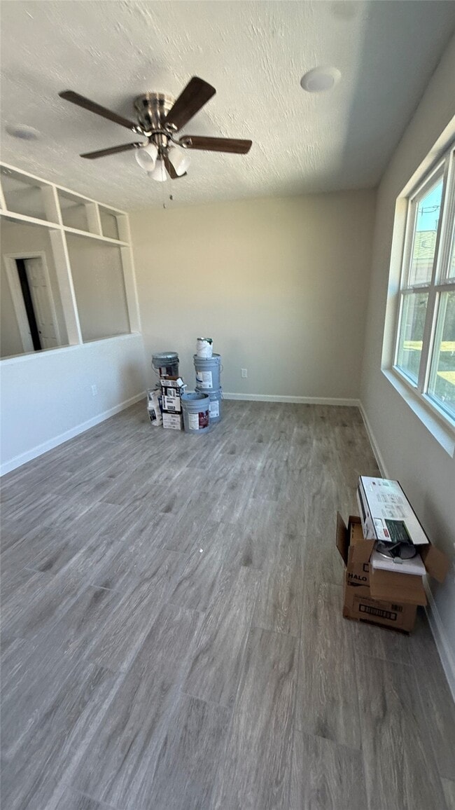 Photo - 7010 Brownsville St