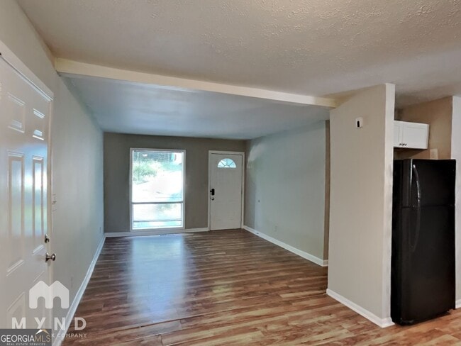 Photo - 502 Fairlane Cir NW