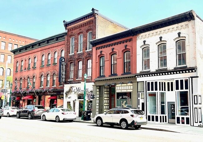 Building Photo - 317 W Fayette St Rental