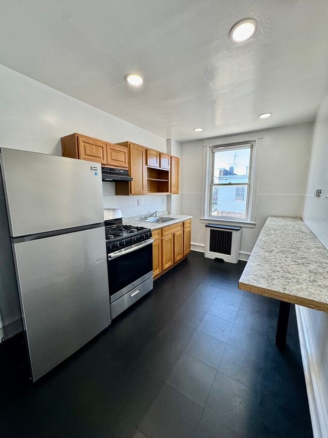 Building Photo - 1458 Rosalie St Unit 2 Rental