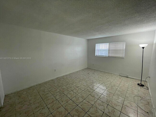Photo - 3710 NW 21st St Unit 211